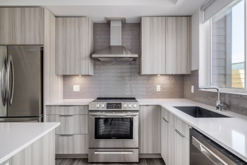 103-3642 Mission Springs Drive, Kelowna, BC 