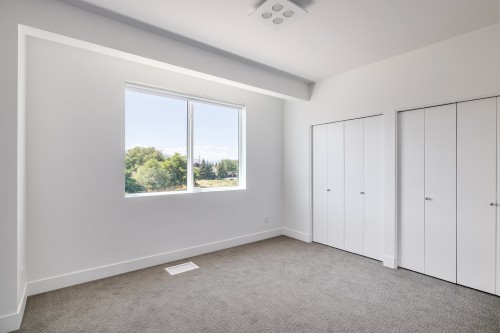 103-3642 Mission Springs Drive, Kelowna, BC 