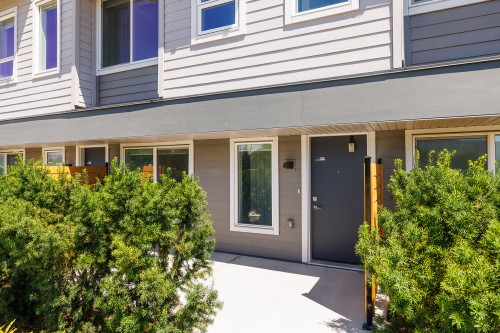 103-3642 Mission Springs Drive, Kelowna, BC 