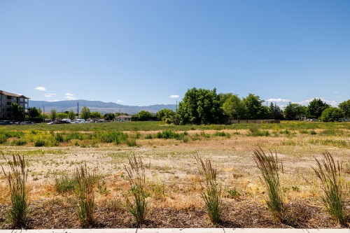 103-3642 Mission Springs Drive, Kelowna, BC 