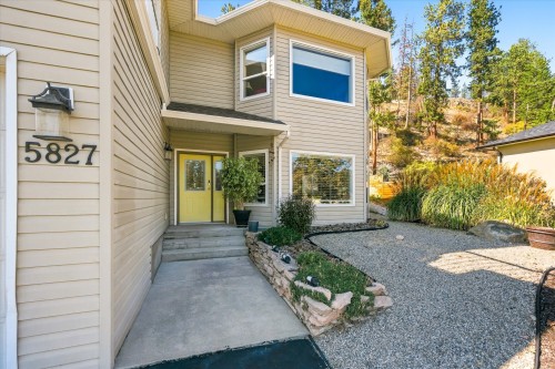 5827 Victoria Street, Peachland, BC 