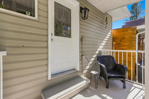 5827 Victoria Street, Peachland, BC 