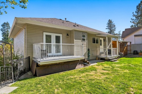 5827 Victoria Street, Peachland, BC 