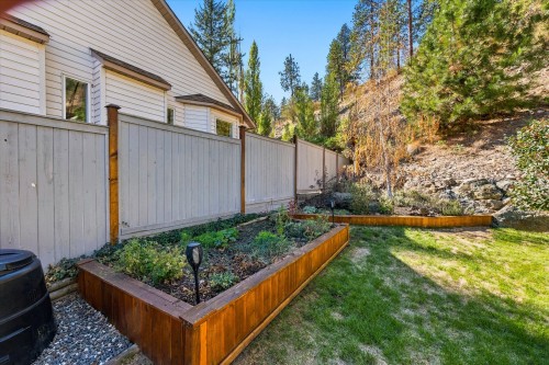 5827 Victoria Street, Peachland, BC 