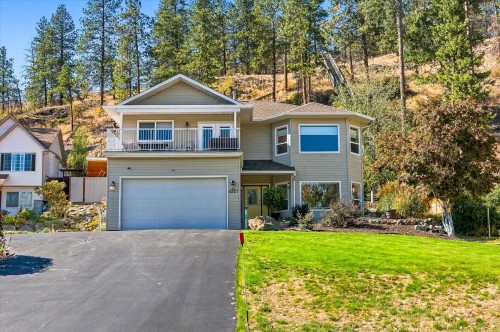 5827 Victoria Street, Peachland, BC 