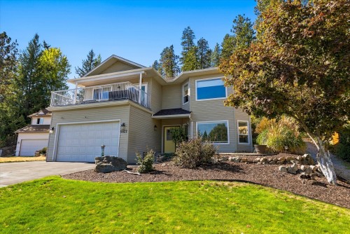 5827 Victoria Street, Peachland, BC 