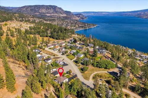 5827 Victoria Street, Peachland, BC 