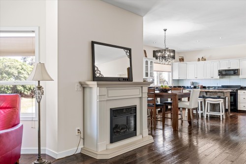 5827 Victoria Street, Peachland, BC 