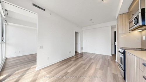 3512-290 Adelaide Street W, Toronto, ON 