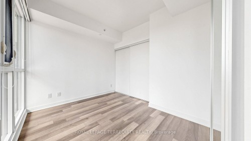 3512-290 Adelaide Street W, Toronto, ON 