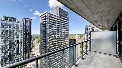 3512-290 Adelaide Street W, Toronto, ON 