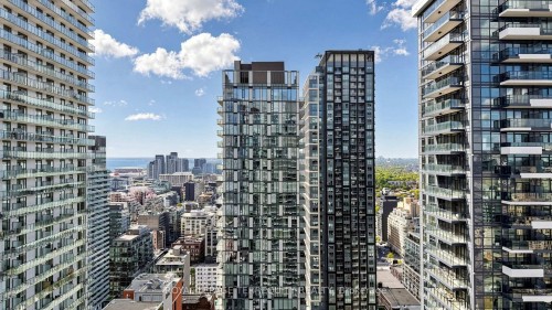 3512-290 Adelaide Street W, Toronto, ON 
