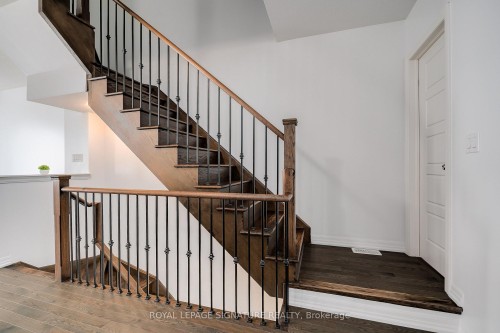 164 Tango Crescent, Newmarket, ON 