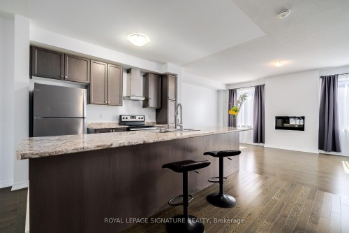 164 Tango Crescent, Newmarket, ON 
