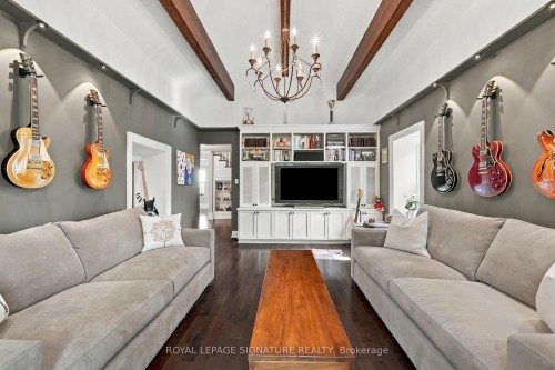 5062 Walkers Line, Burlington, ON 