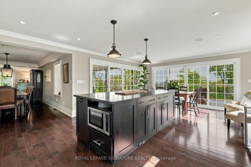 5062 Walkers Line, Burlington, ON 