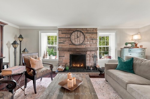 5062 Walkers Line, Burlington, ON 