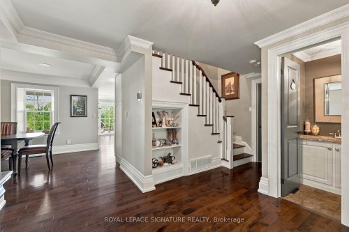 5062 Walkers Line, Burlington, ON 