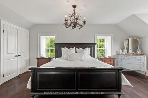 5062 Walkers Line, Burlington, ON 