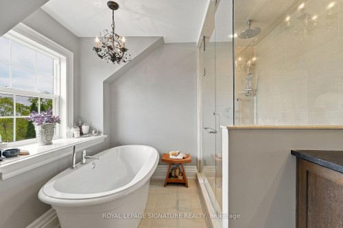 5062 Walkers Line, Burlington, ON 
