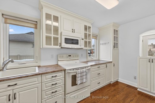 65 Donald Street, Barrie, ON 