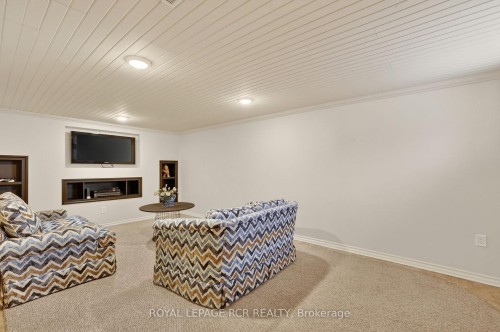 65 Donald Street, Barrie, ON 