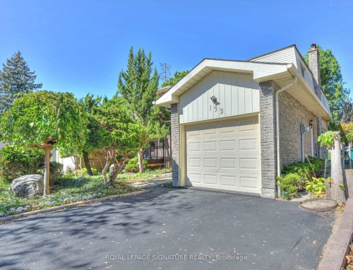 132 Valdor Drive, Toronto, ON 