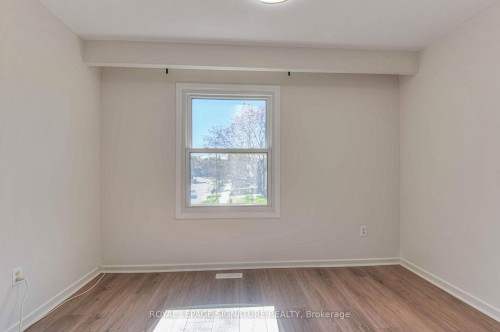 132 Valdor Drive, Toronto, ON 