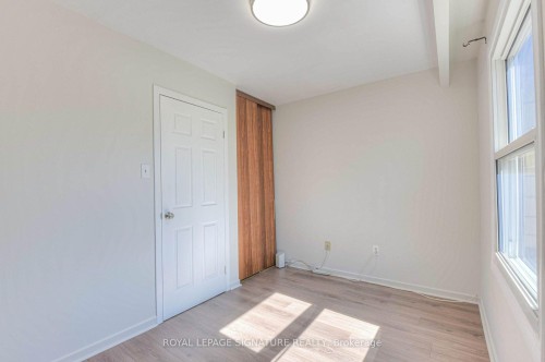 132 Valdor Drive, Toronto, ON 