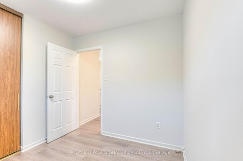 132 Valdor Drive, Toronto, ON 