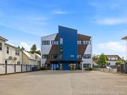 214-218 Brunswick  Fredericton, NB E3B 1G9