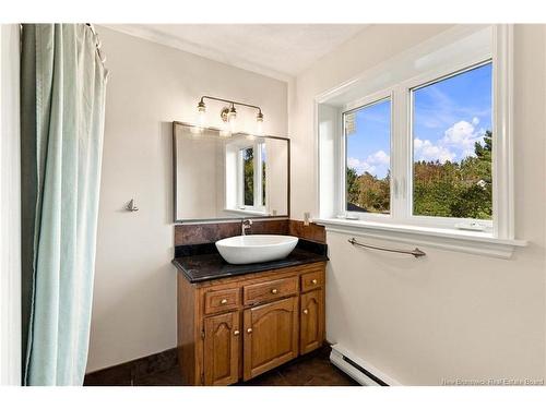 44 West Ave, Sackville, NB 