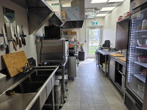 1040 Garner Road W, Hamilton, ON 
