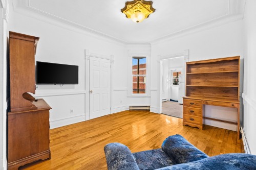 1632 Rue Panet , Montréal (Ville-Marie), QC H2L 2Z5 4