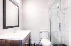 Salle de bains attenante à la CCP - 