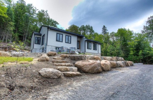 Façade - 1385 Ch. Des Hauteurs, Sainte-Adèle, QC 