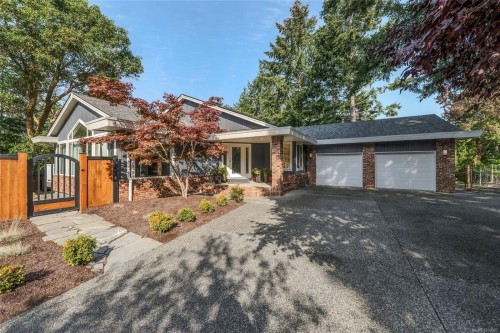 3361 Redden Rd, Nanoose Bay, BC 