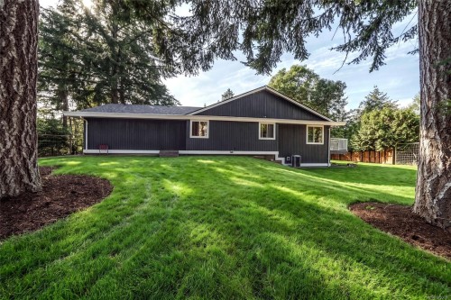 3361 Redden Rd, Nanoose Bay, BC 