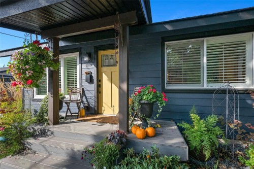 4826 West Saanich Rd, Saanich, BC 