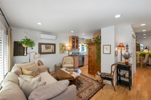 4826 West Saanich Rd, Saanich, BC 