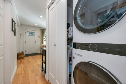 4826 West Saanich Rd, Saanich, BC 