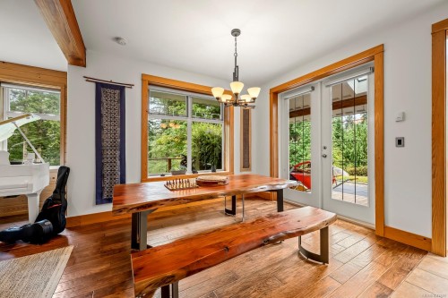 652 Fox Rd, Quadra Island, BC 