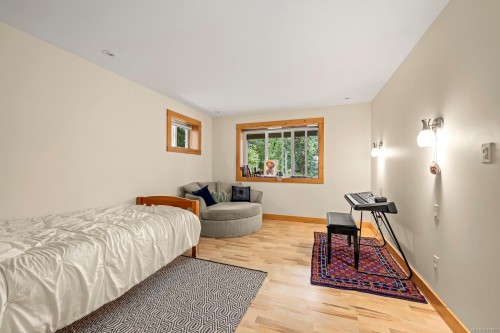 652 Fox Rd, Quadra Island, BC 
