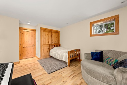 652 Fox Rd, Quadra Island, BC 