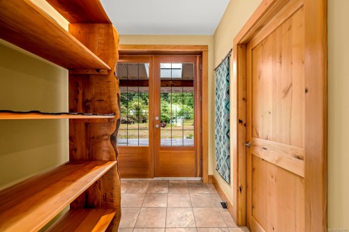652 Fox Rd, Quadra Island, BC 