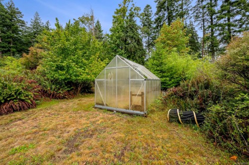 652 Fox Rd, Quadra Island, BC 