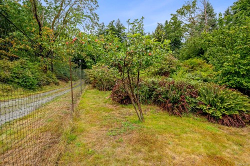 652 Fox Rd, Quadra Island, BC 