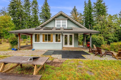 652 Fox Rd, Quadra Island, BC 