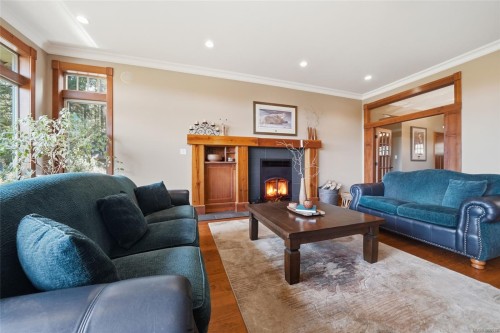 1195 Spider Lake Rd, Qualicum Beach, BC 