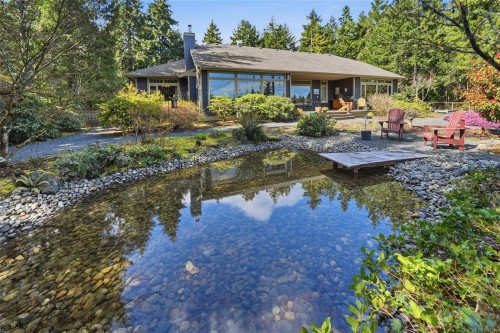 1195 Spider Lake Rd, Qualicum Beach, BC 